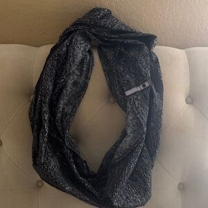 lululemon athletica Vinyasa  Scarf
